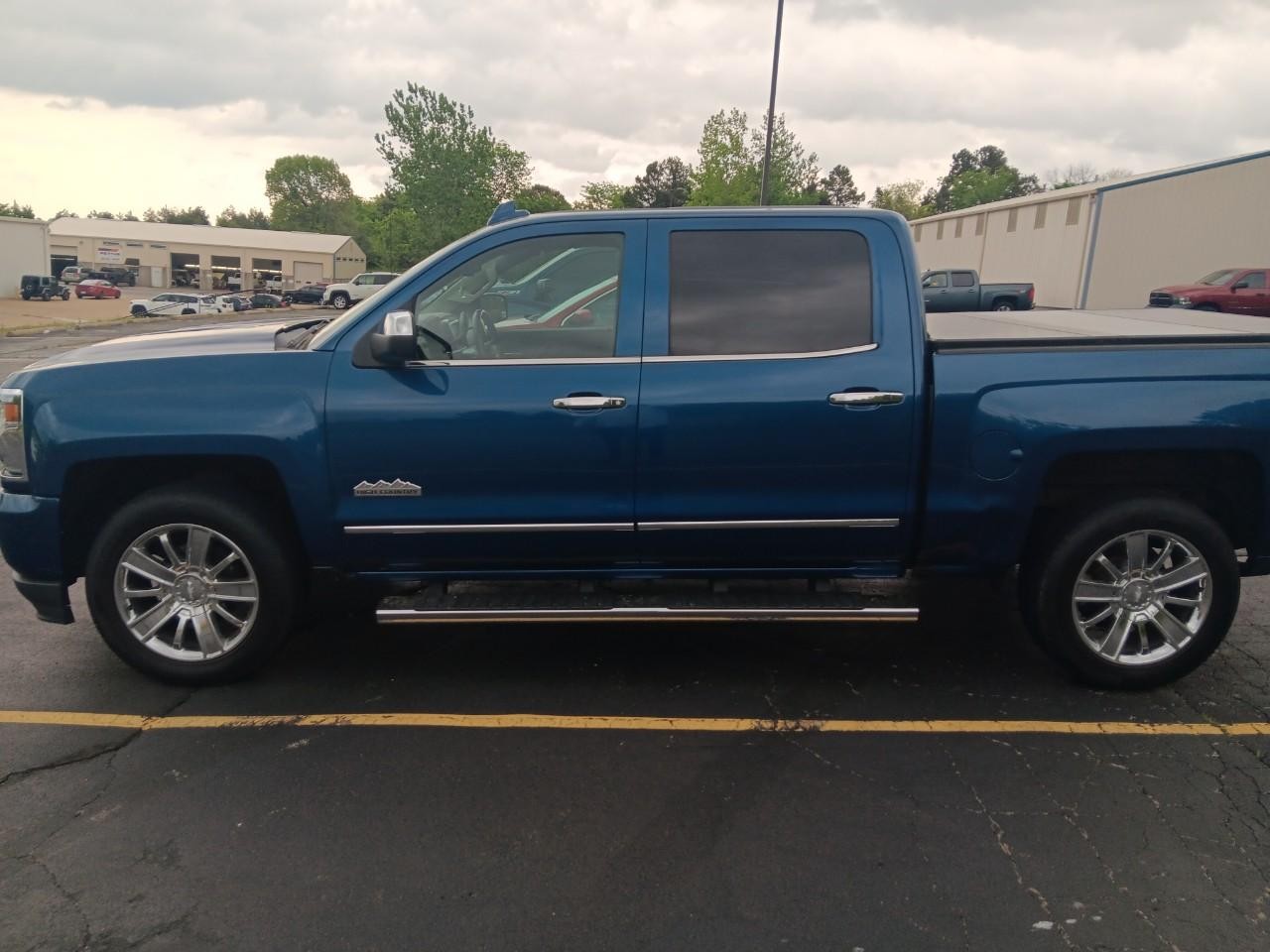 2017 Chevrolet Silverado 1500 High Country 4X4 Truck