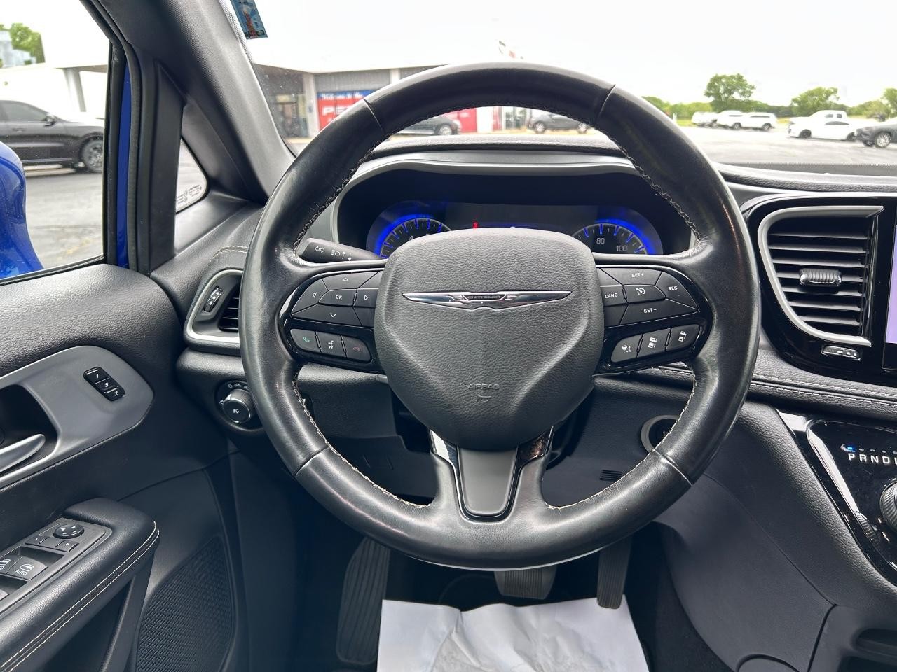 2021 Ocean Blue Metallic Chrysler Pacifica Touring L FWD Van