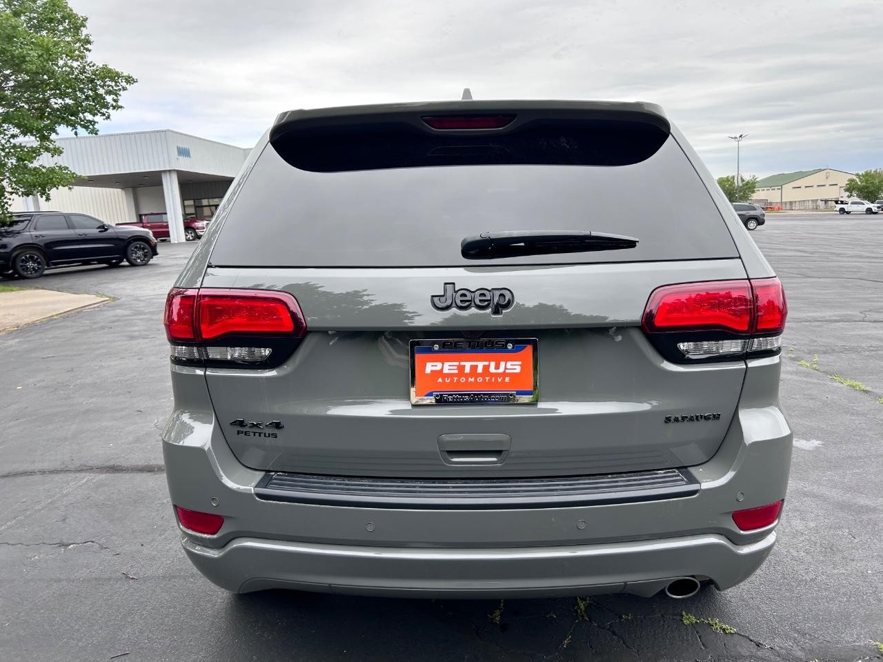 2022 Sting-Gray Clearcoat Jeep Grand Cherokee WK Laredo X 4X4 SUV