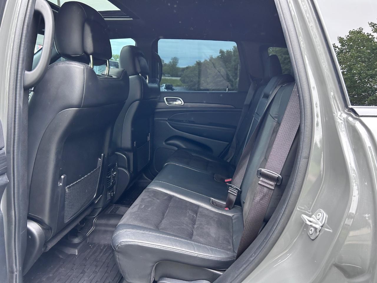 2022 Sting-Gray Clearcoat Jeep Grand Cherokee WK Laredo X 4X4 SUV
