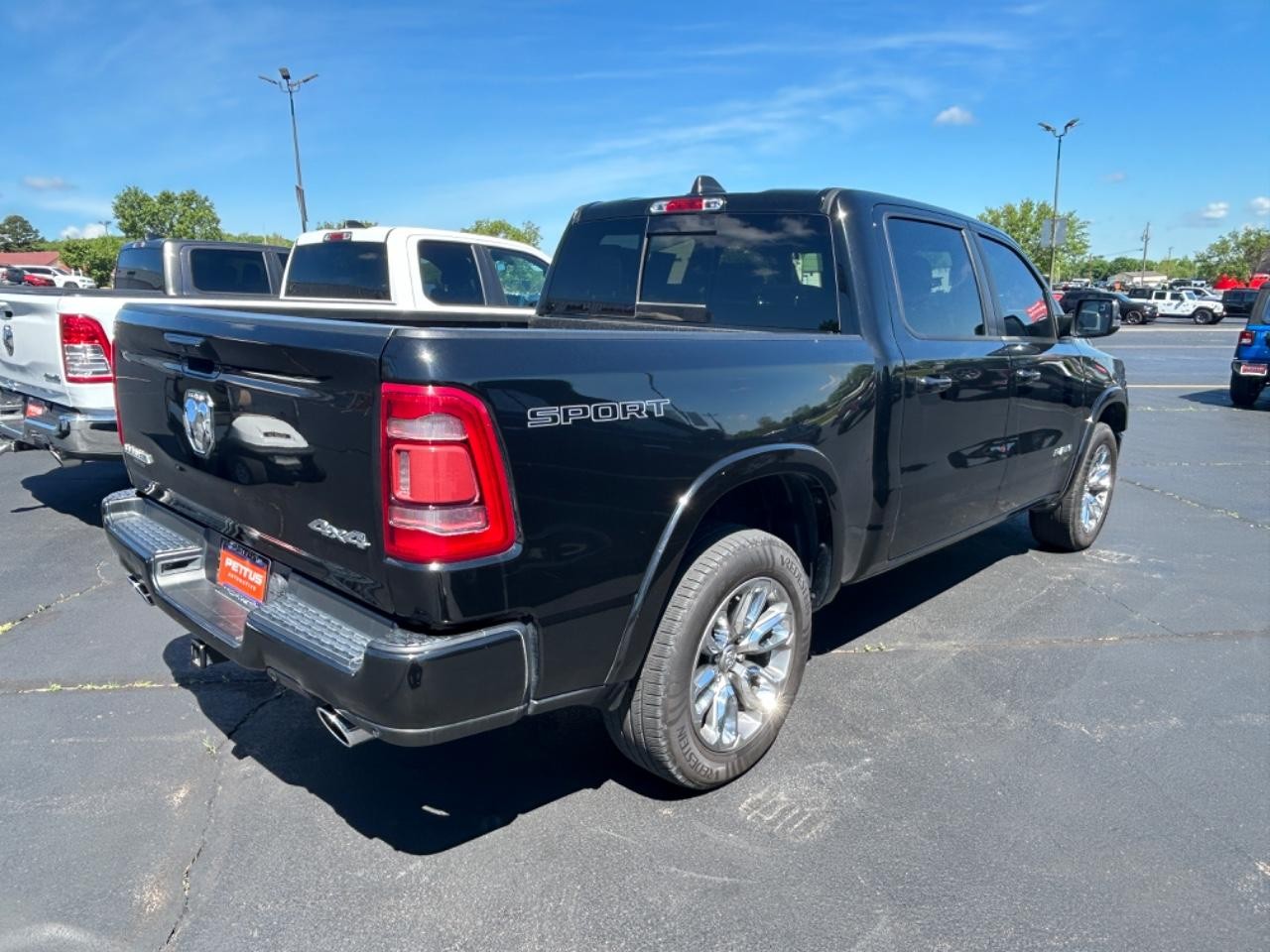 2020 Diamond Black Crystal Pearlcoat Ram 1500 4X4 Undefined