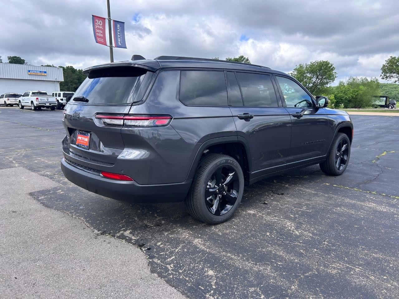 2025 Baltic Gray Metallic Clearcoat Jeep Grand Cherokee L Altitude X 4X4 SUV
