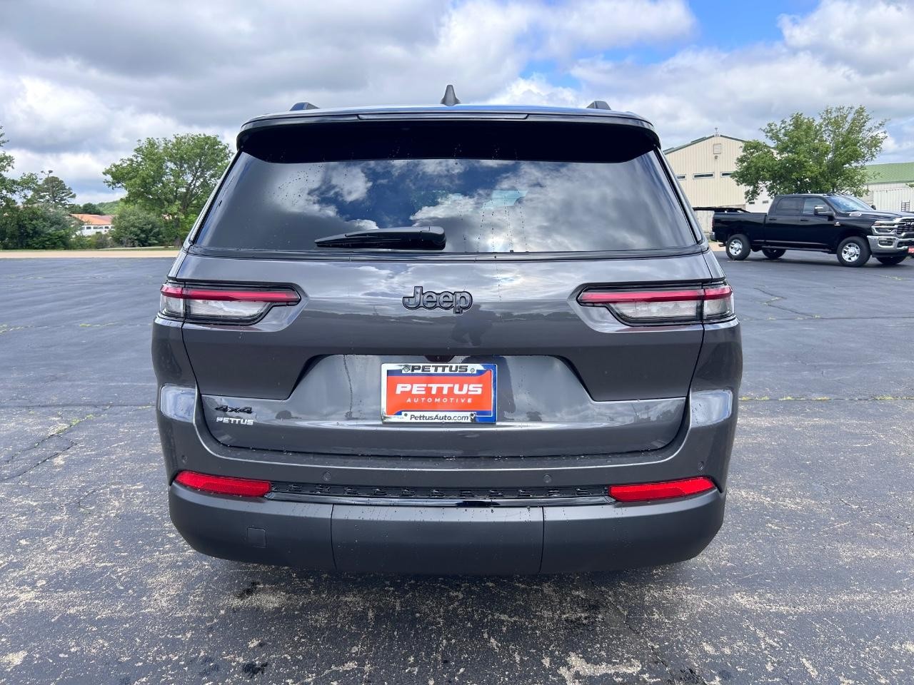 2025 Baltic Gray Metallic Clearcoat Jeep Grand Cherokee L Altitude X 4X4 SUV