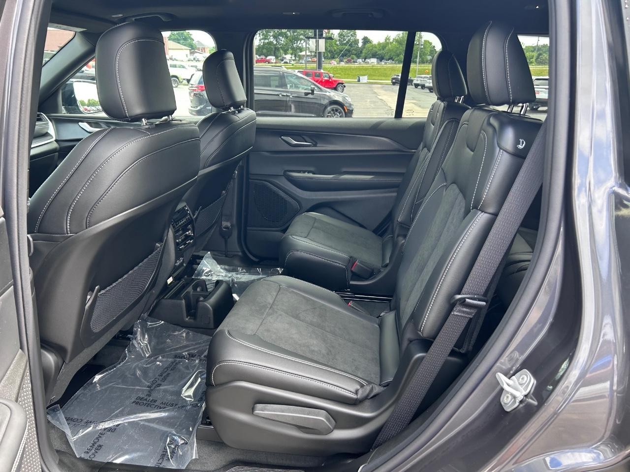 2025 Baltic Gray Metallic Clearcoat Jeep Grand Cherokee L Altitude X 4X4 SUV