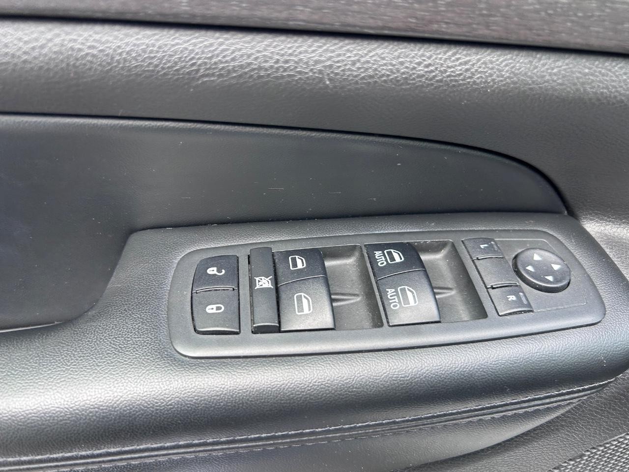 2018 Billet Silver Metallic Clearcoat Jeep Grand Cherokee Altitude 4X4 SUV