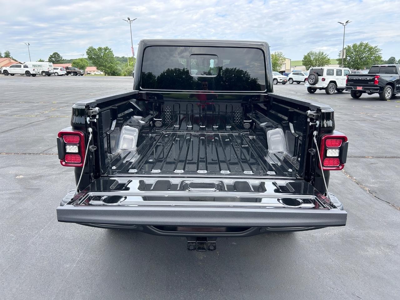 2025 Black Clearcoat Jeep Gladiator Rubicon X 4X4 Truck
