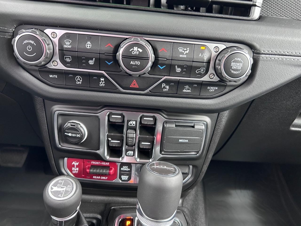 2025 Black Clearcoat Jeep Gladiator Rubicon X 4X4 Truck
