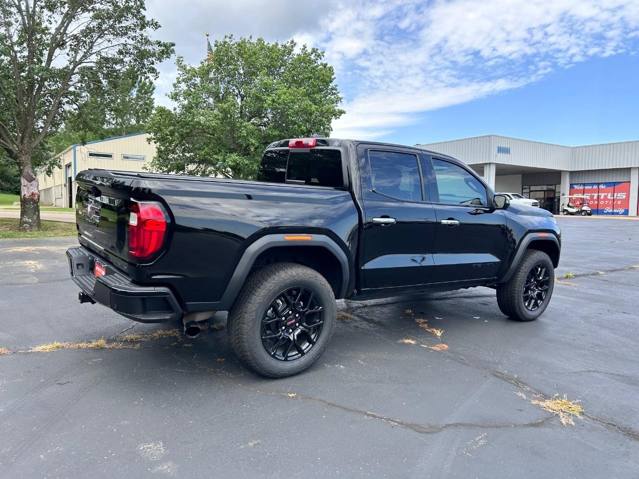 2024 Onyx Black GMC Canyon Denali 4X4 Truck