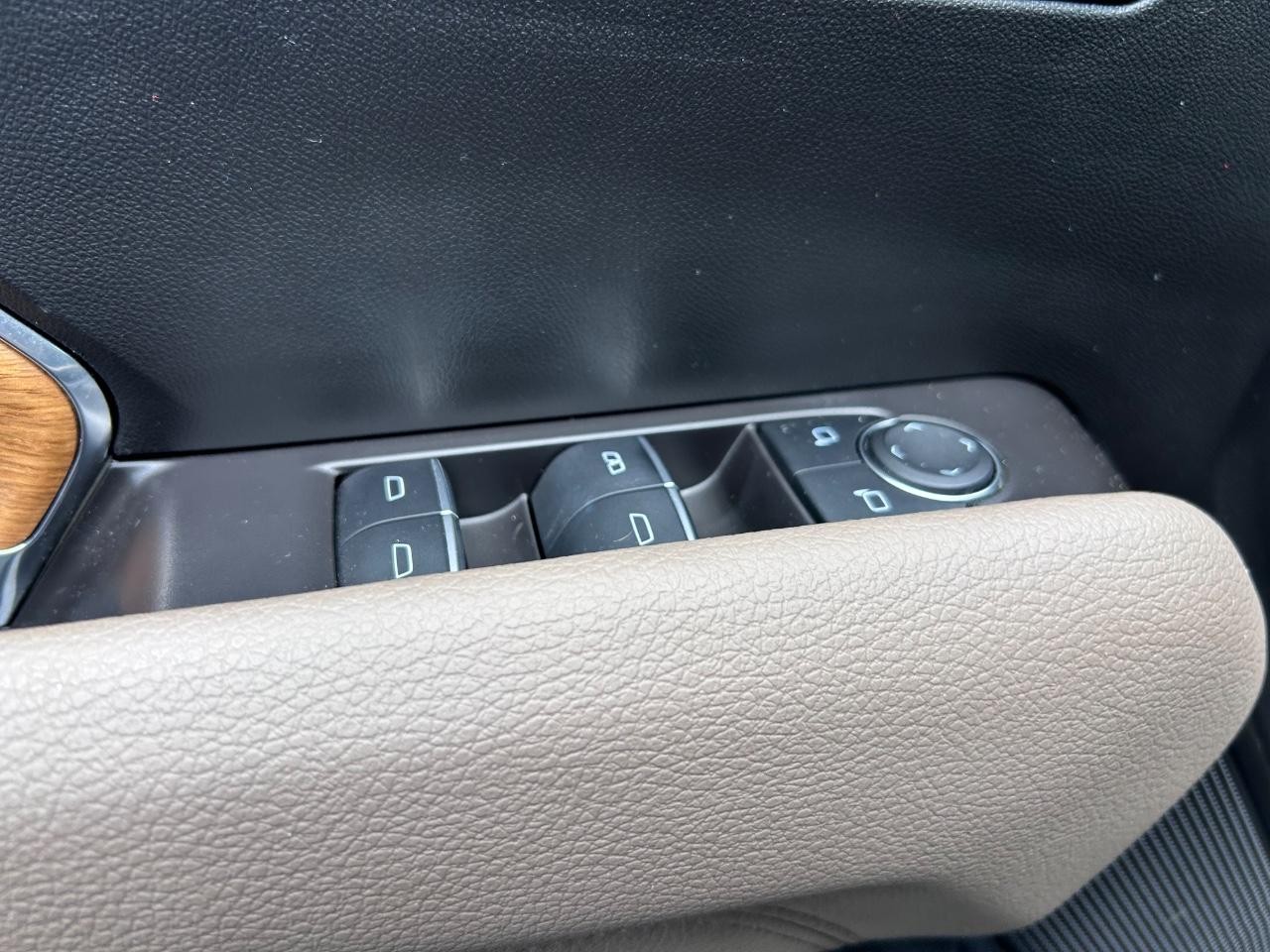 2024 Onyx Black GMC Canyon Denali 4X4 Truck