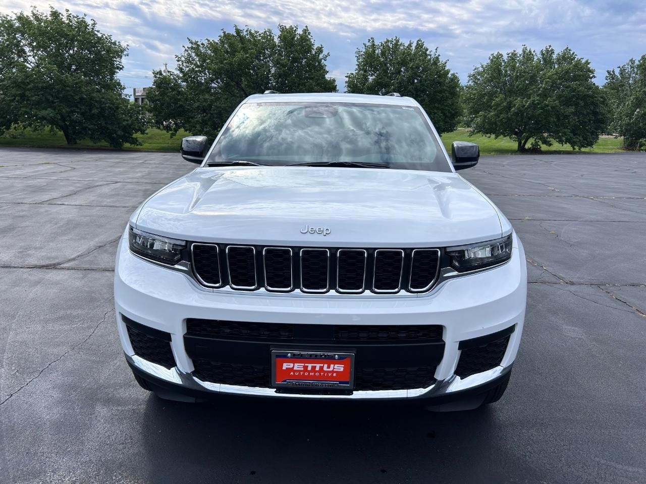 2025 Bright White Clearcoat Jeep Grand Cherokee L Laredo X 4X4 SUV