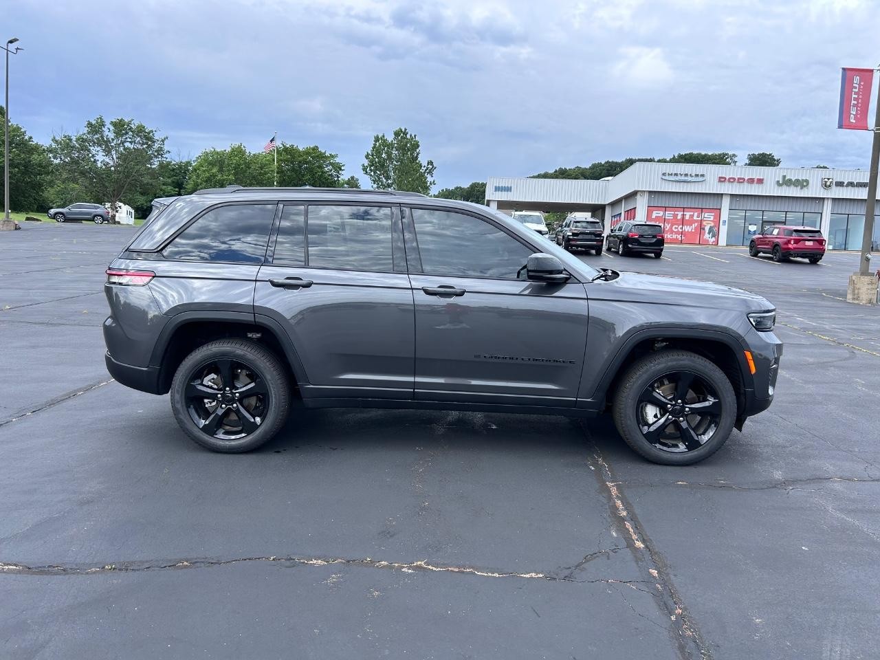2025 Baltic Gray Metallic Clearcoat Jeep Grand Cherokee 4x4 4X4 SUV