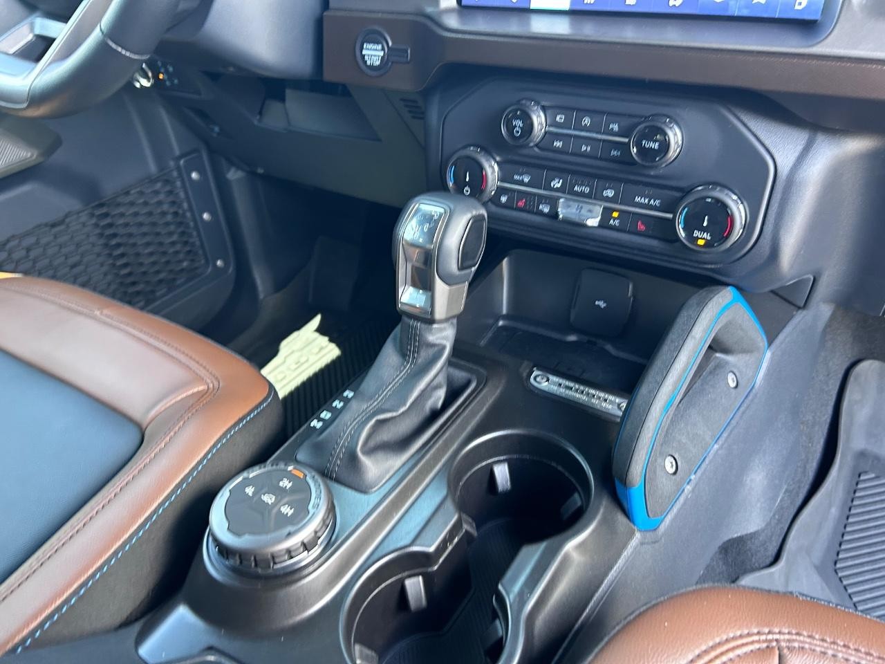 2022 GRAY Ford Bronco Outer Banks 4X4 SUV