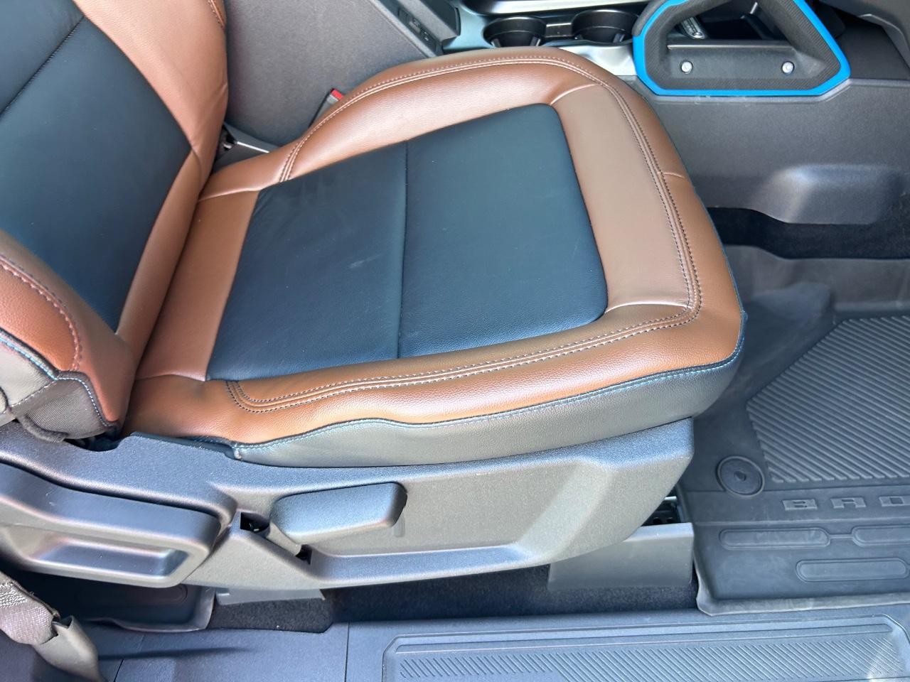 2022 GRAY Ford Bronco Outer Banks 4X4 SUV