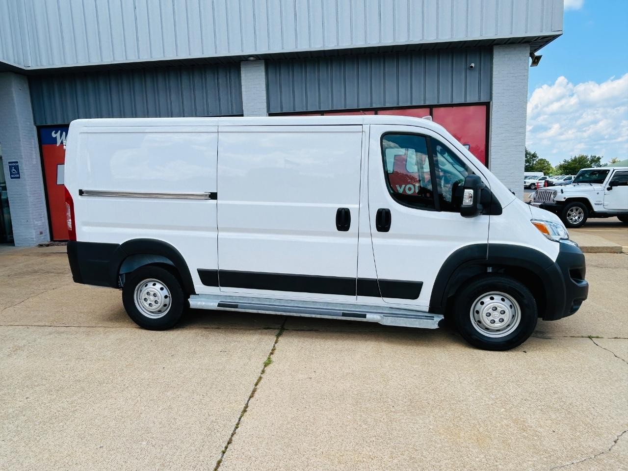 2023 Bright White Clearcoat Ram ProMaster Cargo Van Base 136 WB FWD Van