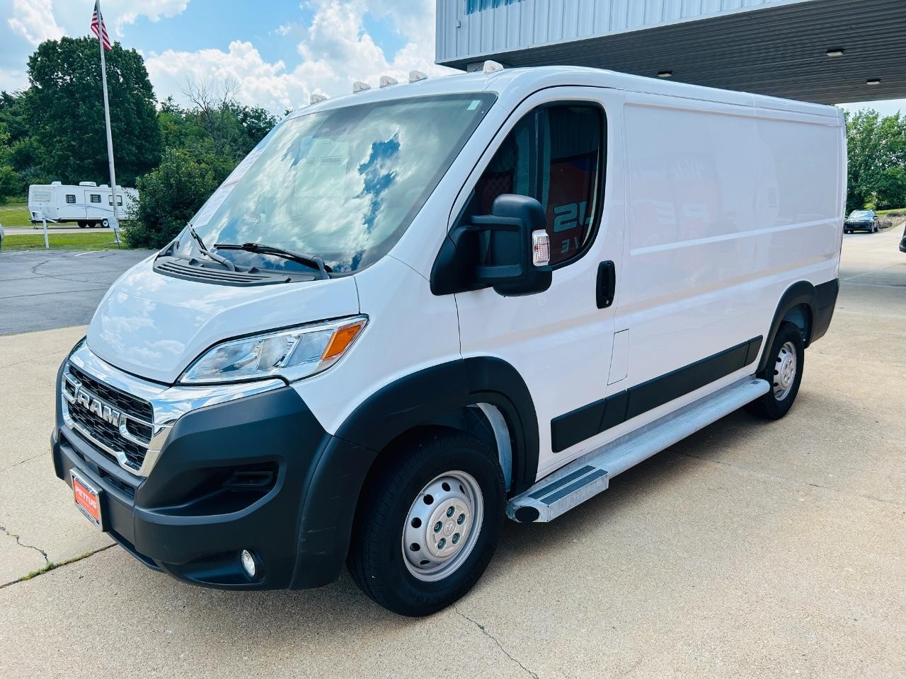 2023 Bright White Clearcoat Ram ProMaster Cargo Van Base 136 WB FWD Van