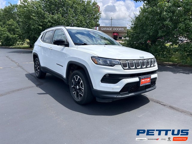 2022 Jeep Compass Latitude at Pettus CDJR Farmington in Farmington MO