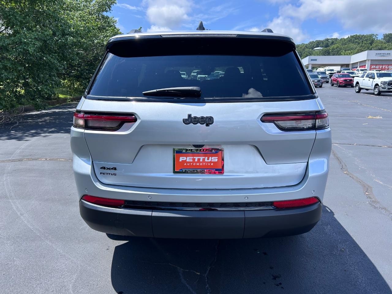 2025 Silver Zynith Jeep Grand Cherokee L Altitude X 4X4 SUV