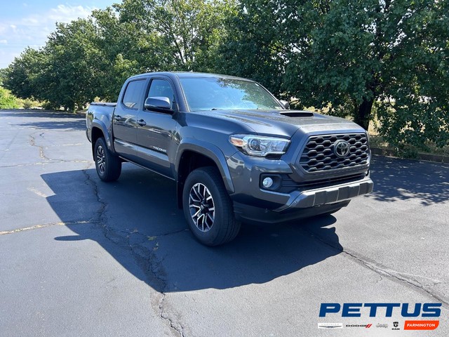 2020 Toyota Tacoma TRD Sport V6 at Pettus CDJR Farmington in Farmington MO