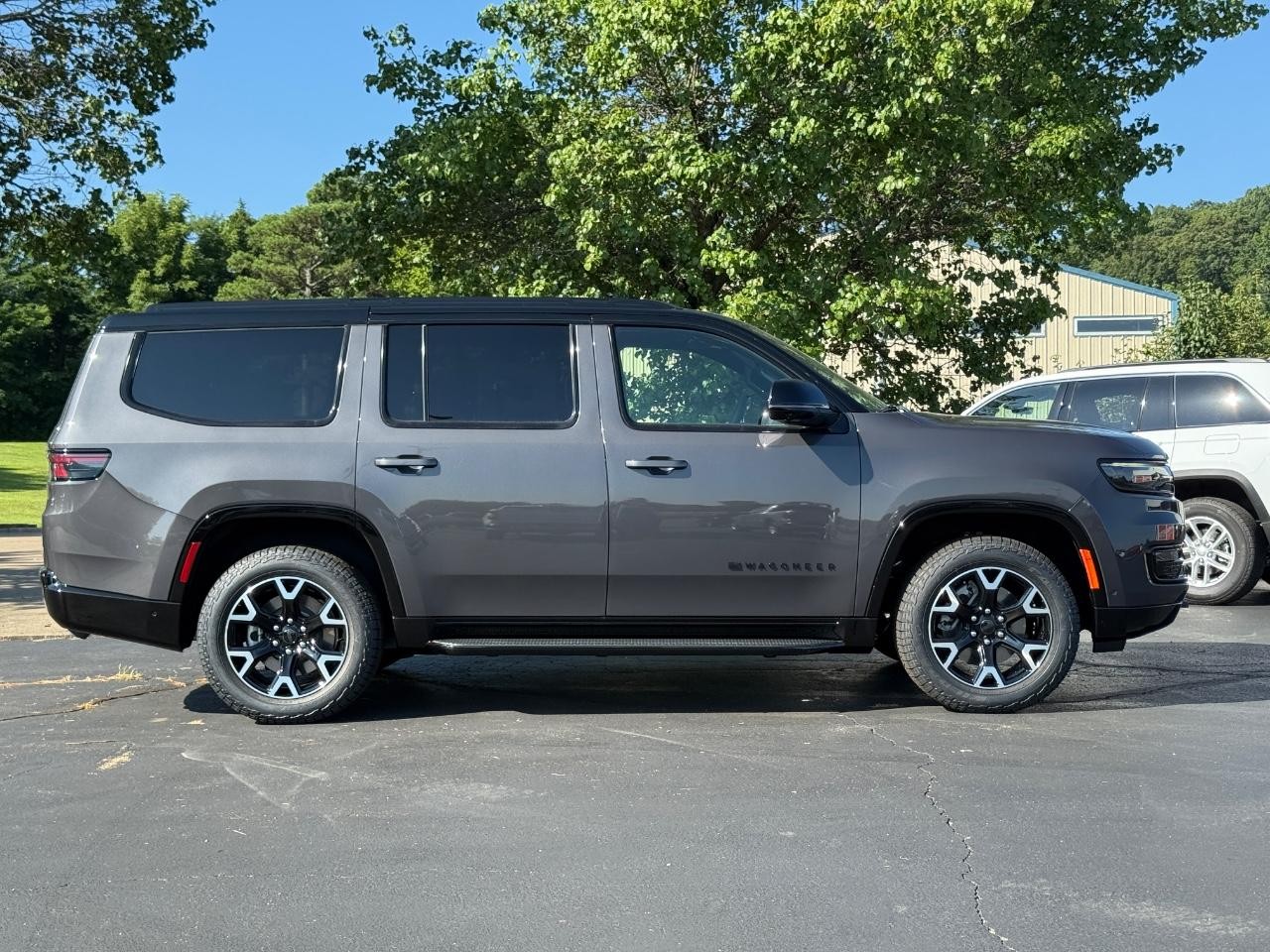 2025 Baltic Gray Metallic Clearcoat Jeep Wagoneer Series II 4X4 SUV