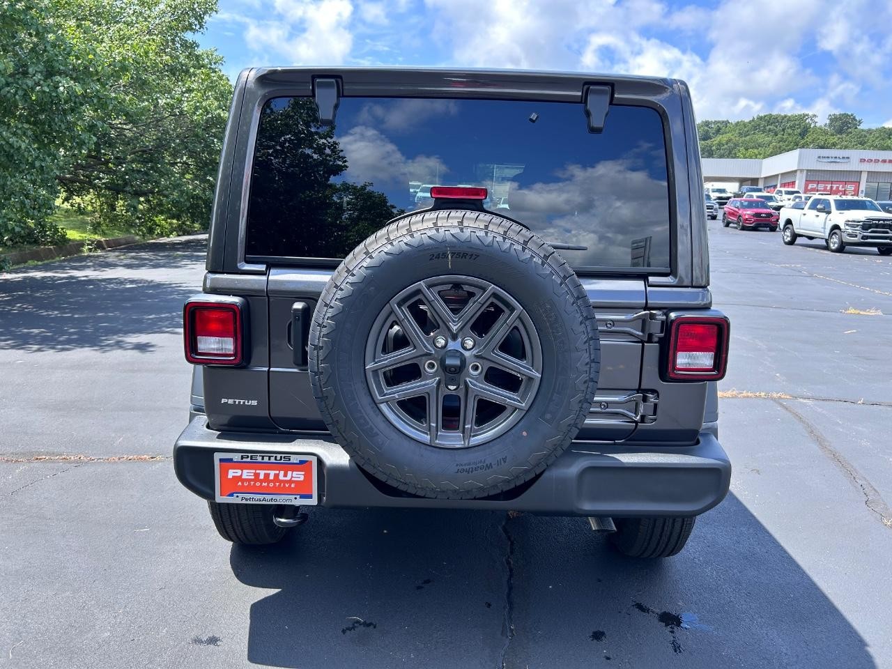 2025 Granite Crystal Metallic Clearcoat Jeep Wrangler Sport S 4X4 SUV