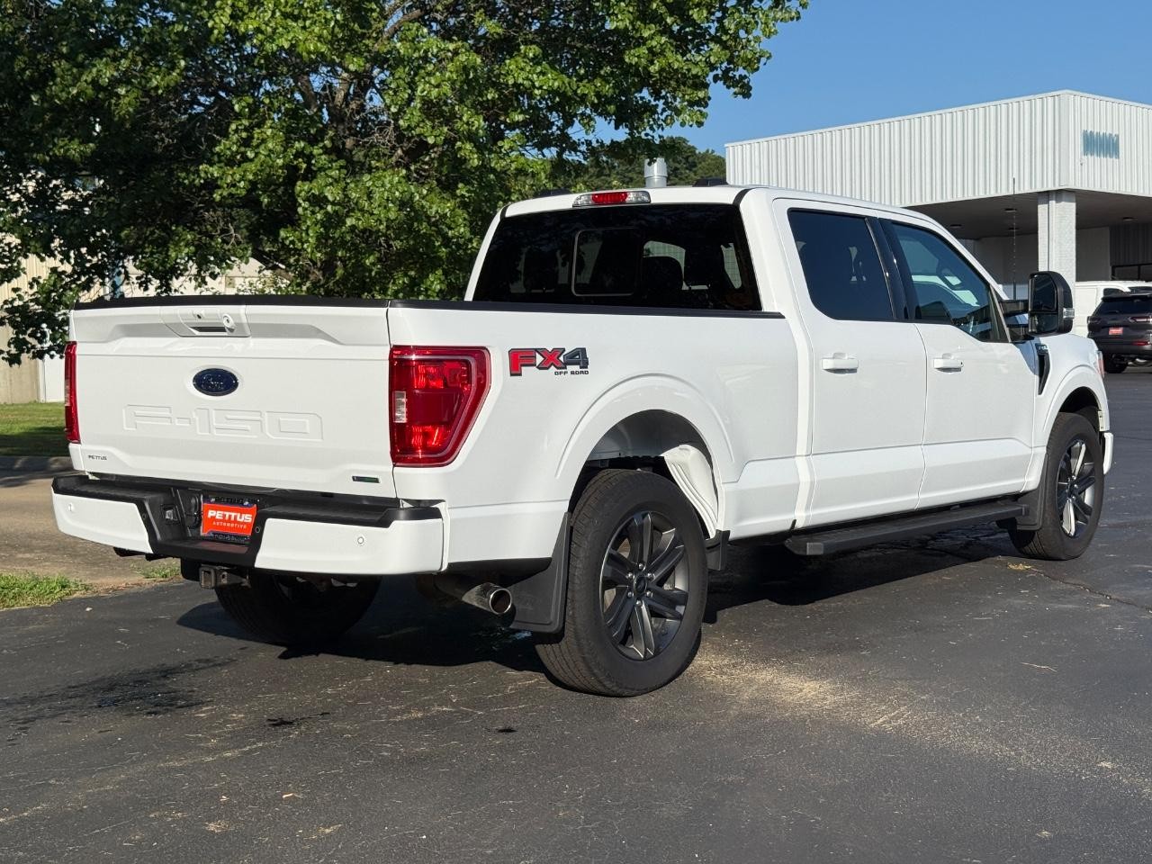 2022 Oxford White Ford F-150 XLT 4X4 Truck