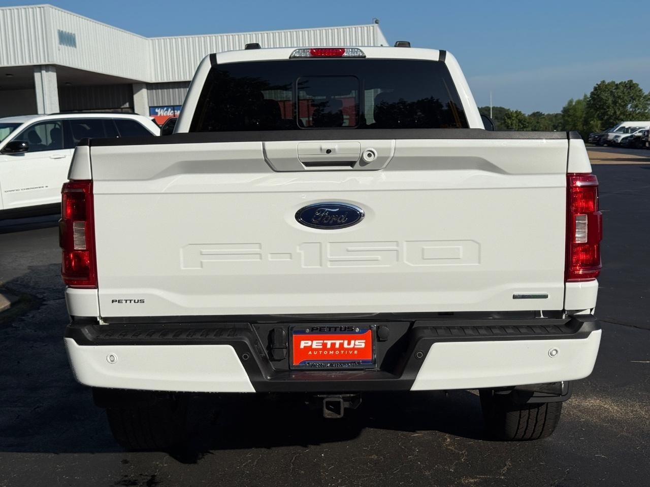 2022 Oxford White Ford F-150 XLT 4X4 Truck
