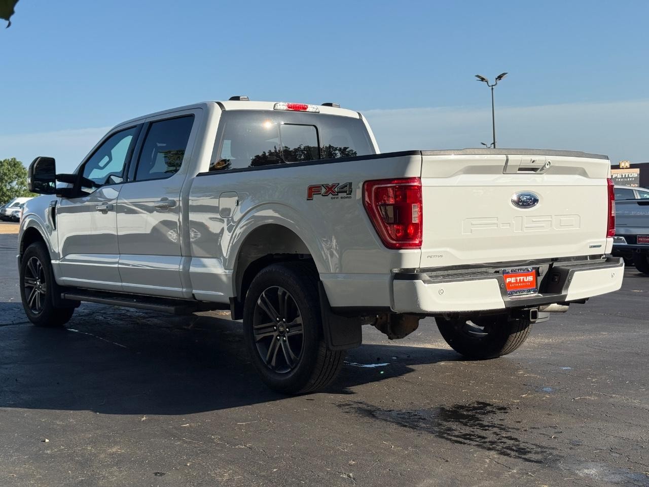 2022 Oxford White Ford F-150 XLT 4X4 Truck