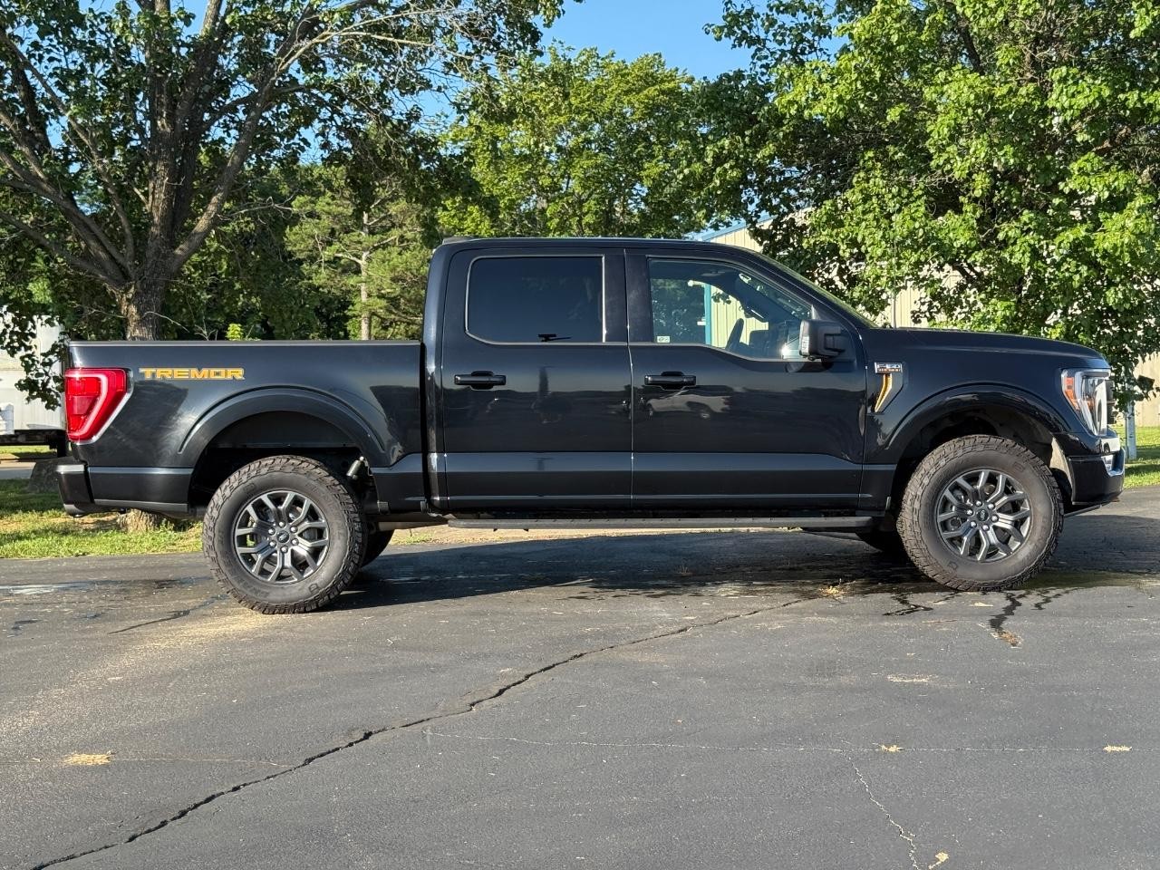 2022 Agate Black Metallic Ford F-150 Tremor 4X4 Truck