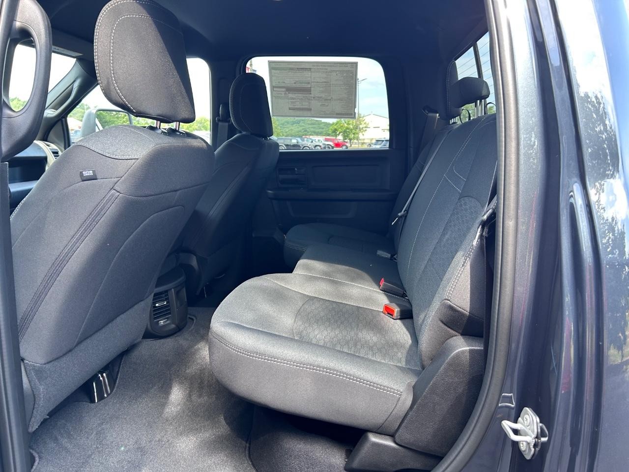 2025 Ram 2500 Tradesman photo 9