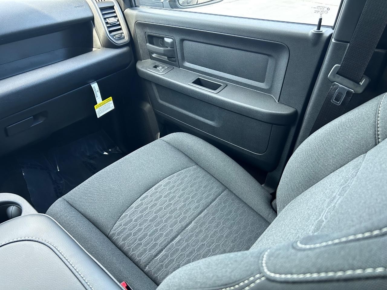 2025 Ram 2500 Tradesman photo 16