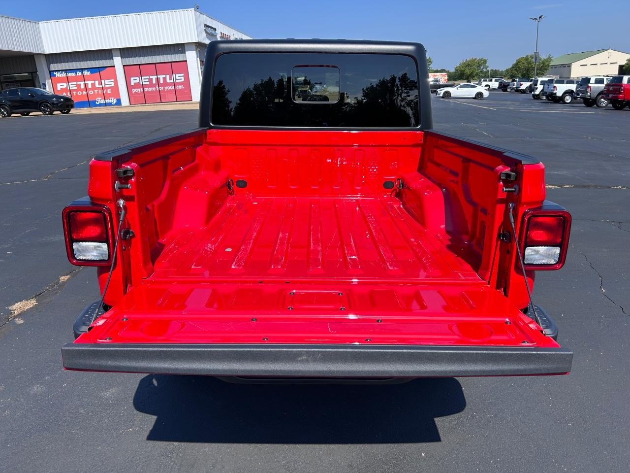 2024 Firecracker Red Clearcoat Jeep Gladiator Sport 4X4 Truck
