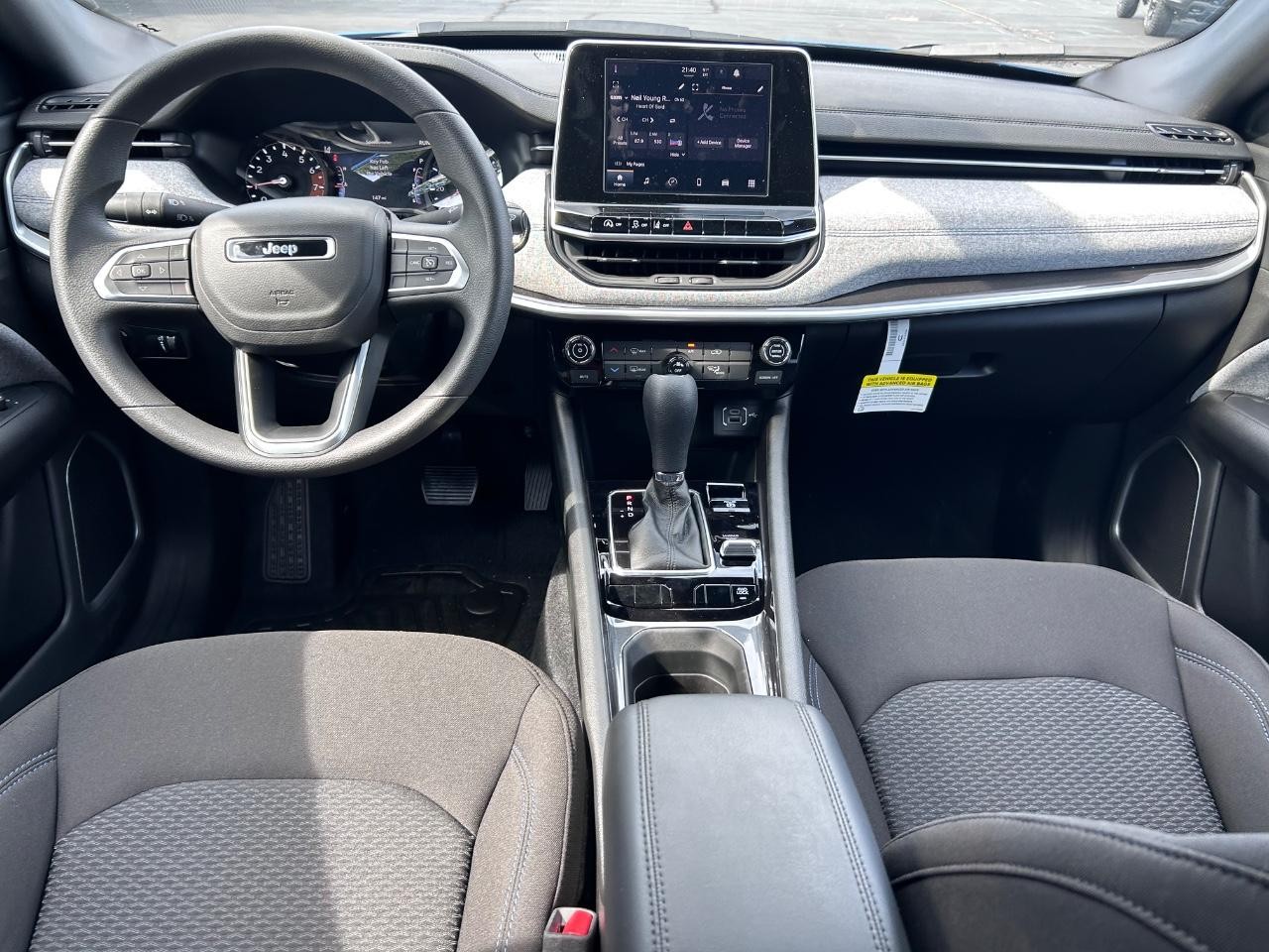 2025 Jeep Compass Sport photo 7