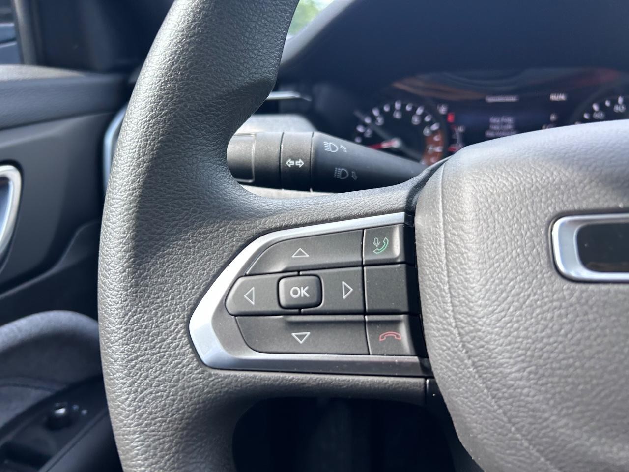 2025 Jeep Compass Sport photo 9