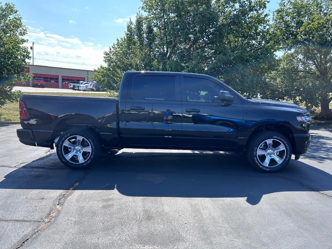 2025 Diamond Black Crystal Pearlcoat Ram 1500 Tradesman 4X4 Truck