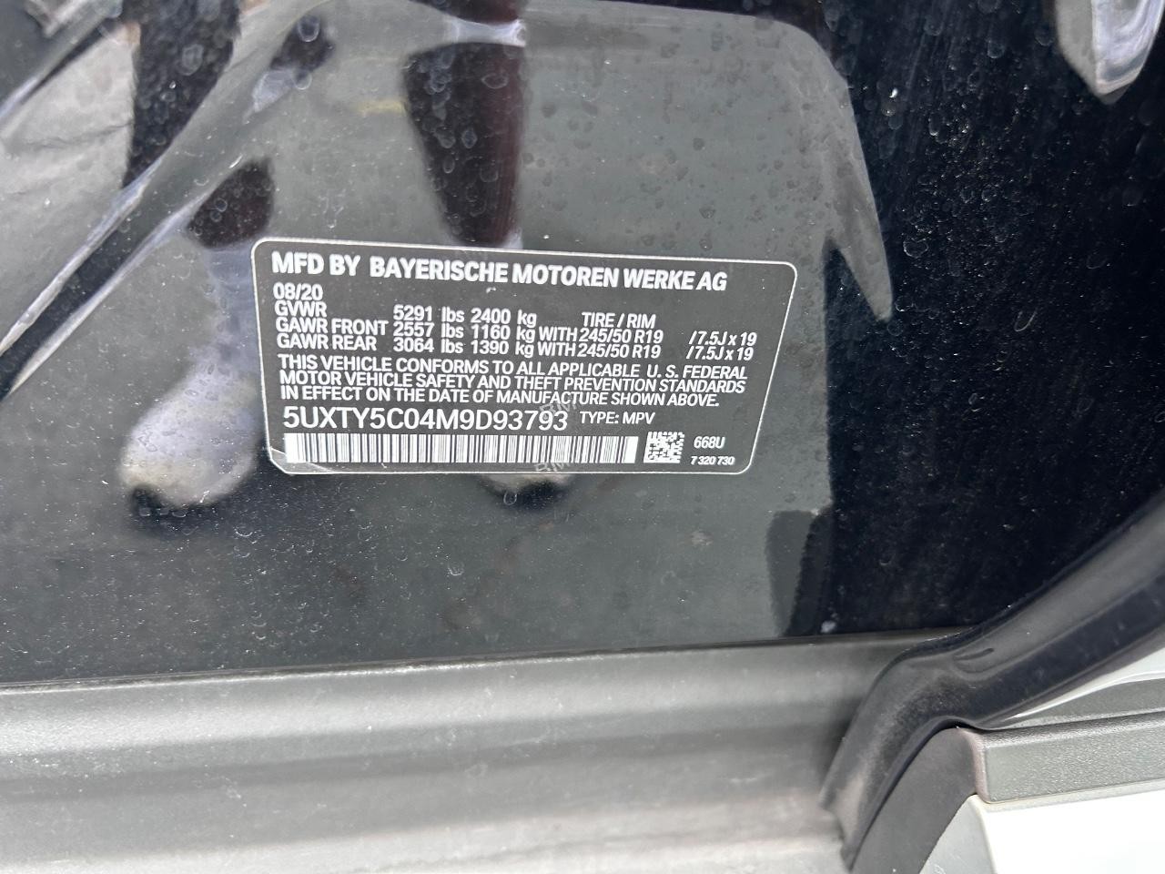 BMW X3 Vehicle Full-screen Gallery Image 27