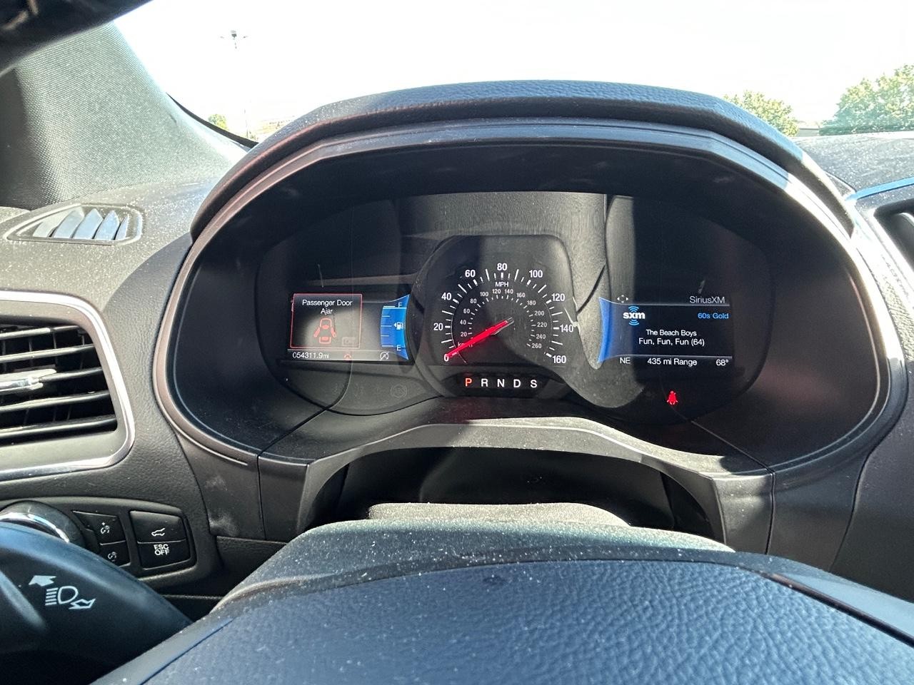 Ford Edge Vehicle Full-screen Gallery Image 11