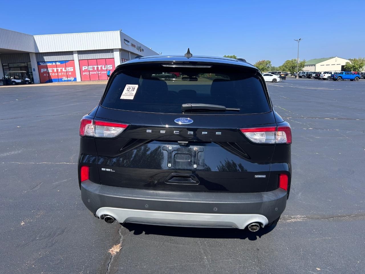 Ford Escape Hybrid Vehicle Full-screen Gallery Image 04