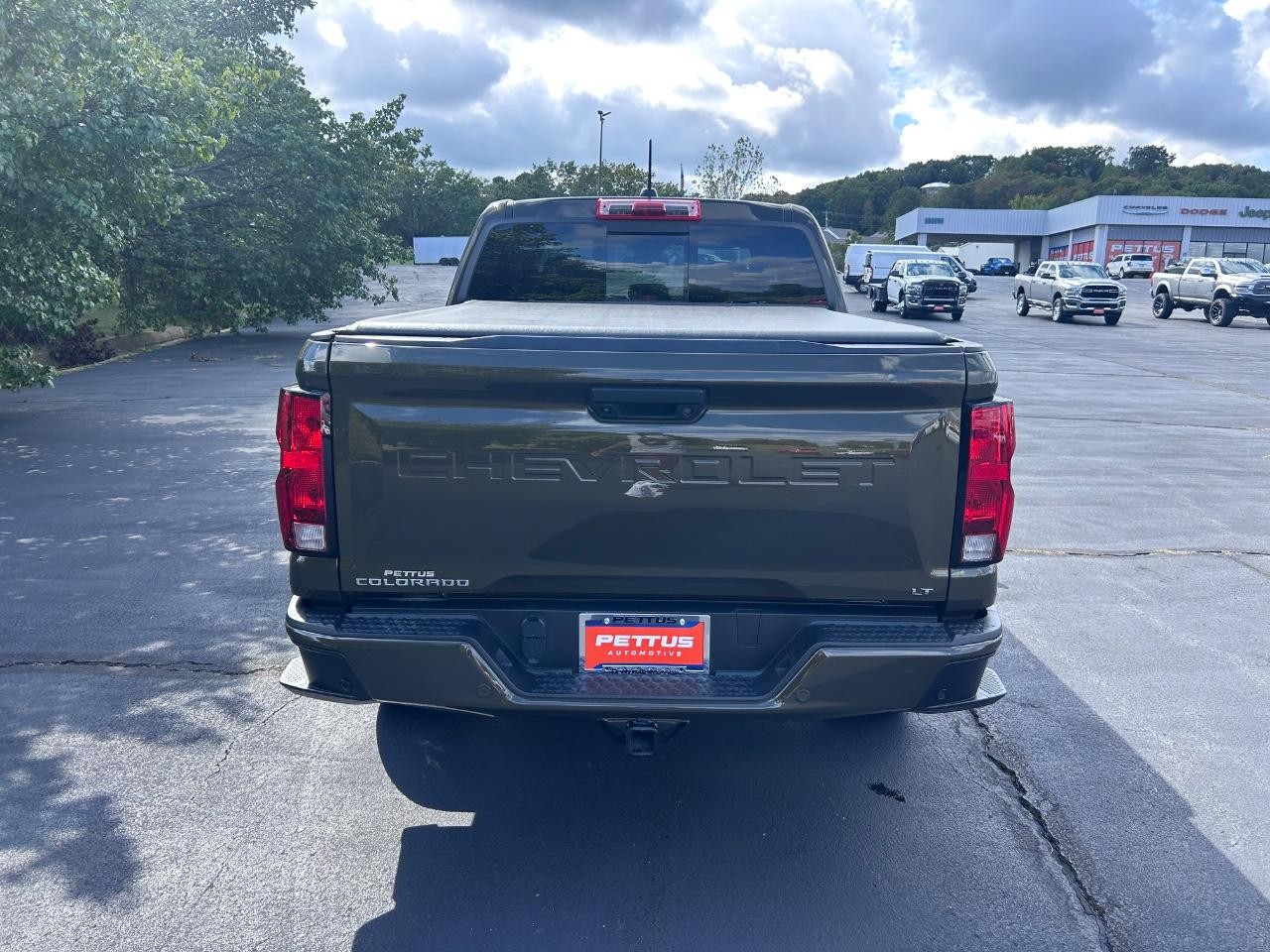 Chevrolet Colorado Vehicle Full-screen Gallery Image 04