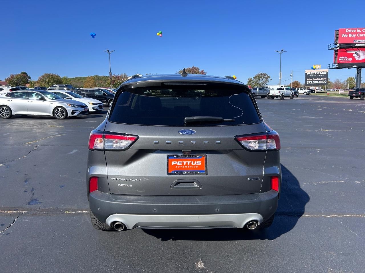 Ford Escape Hybrid Vehicle Full-screen Gallery Image 04