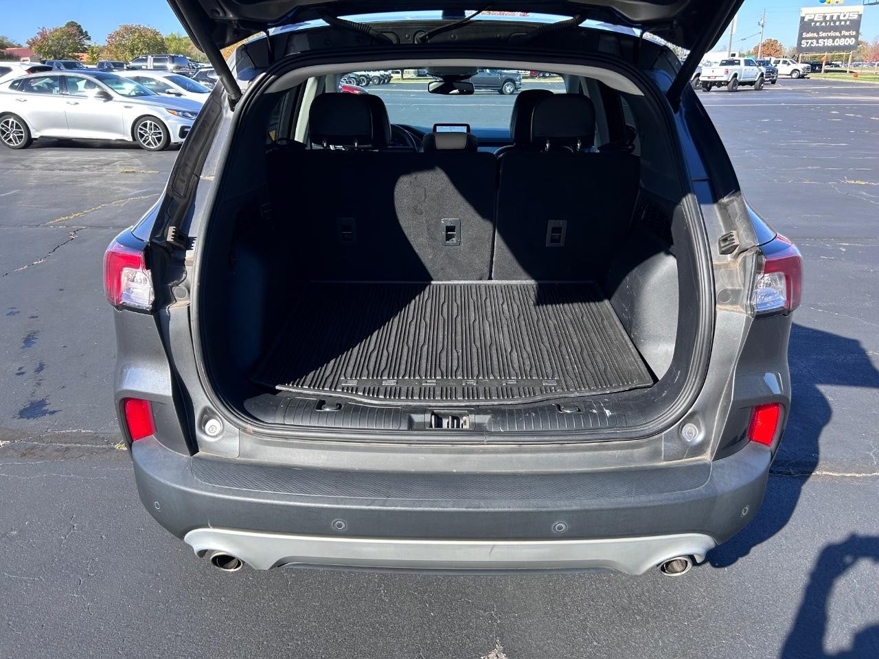 Ford Escape Hybrid Vehicle Full-screen Gallery Image 05