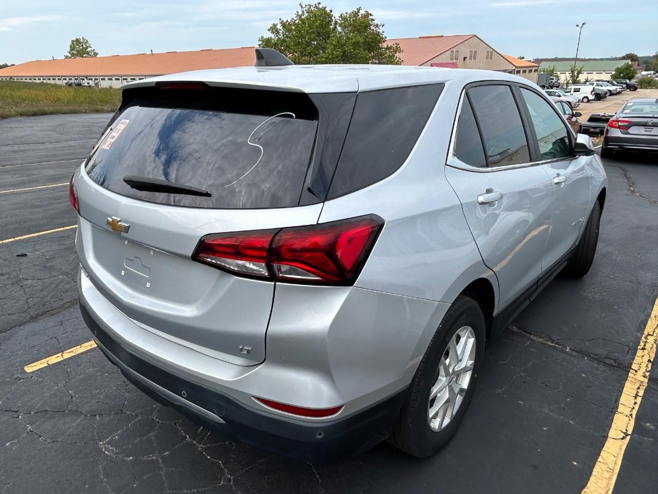 Chevrolet Equinox Vehicle Full-screen Gallery Image 07