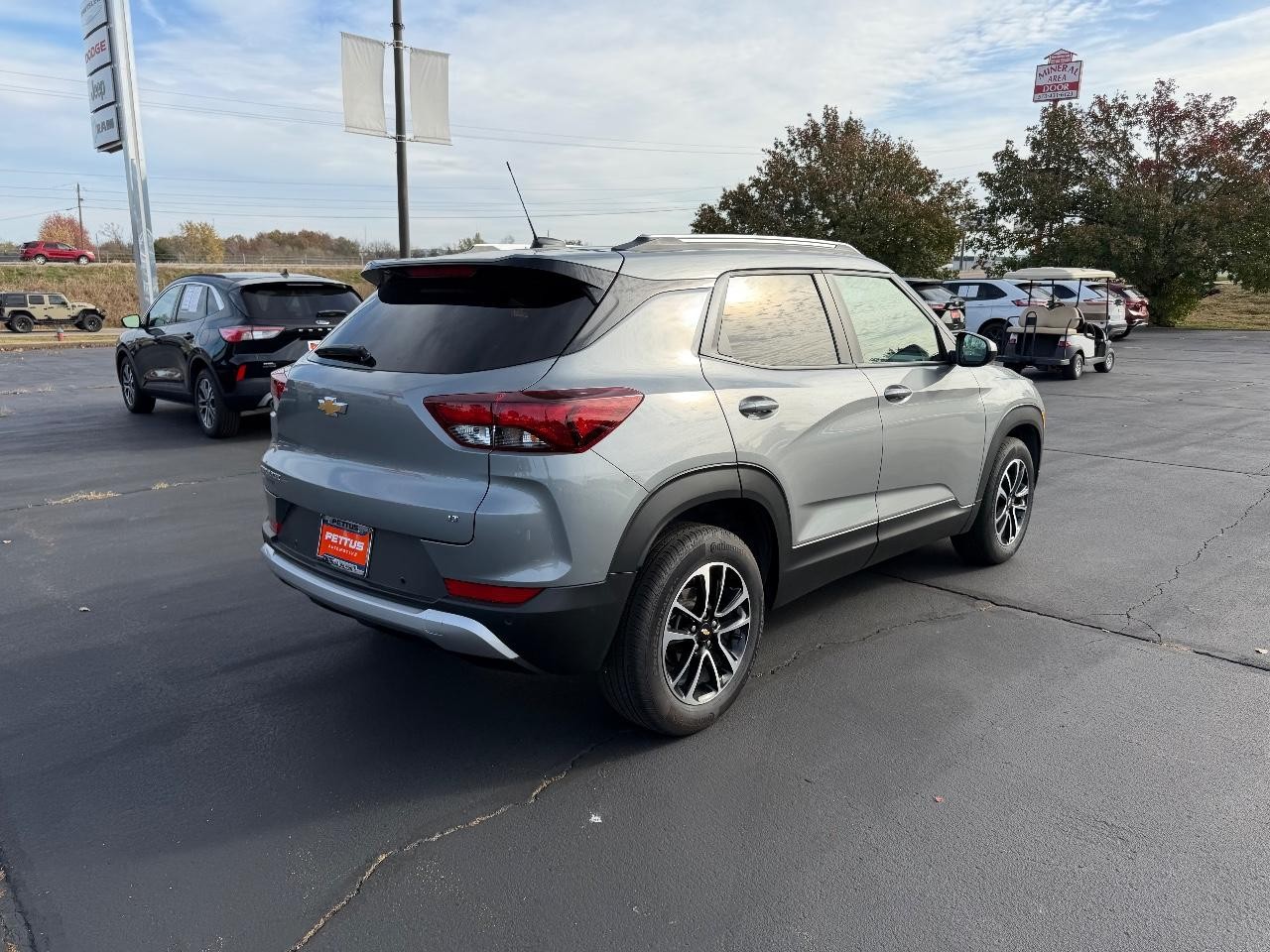 Chevrolet TrailBlazer Vehicle Full-screen Gallery Image 03