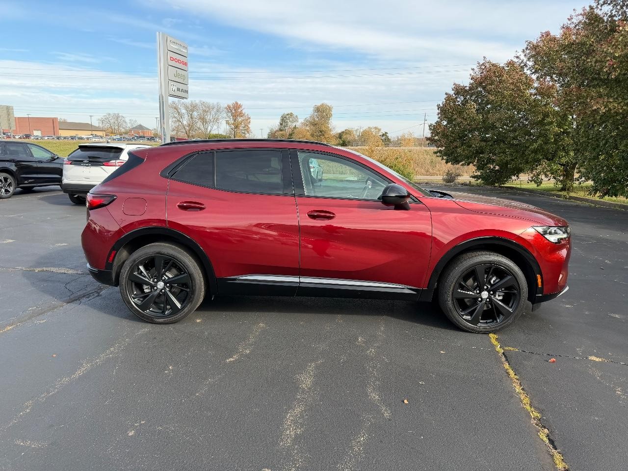 Buick Envision Vehicle Full-screen Gallery Image 02