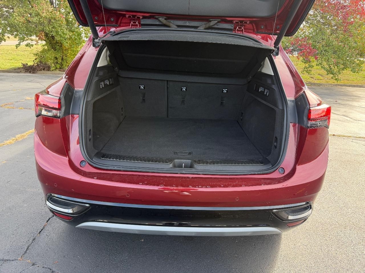 Buick Envision Vehicle Full-screen Gallery Image 05