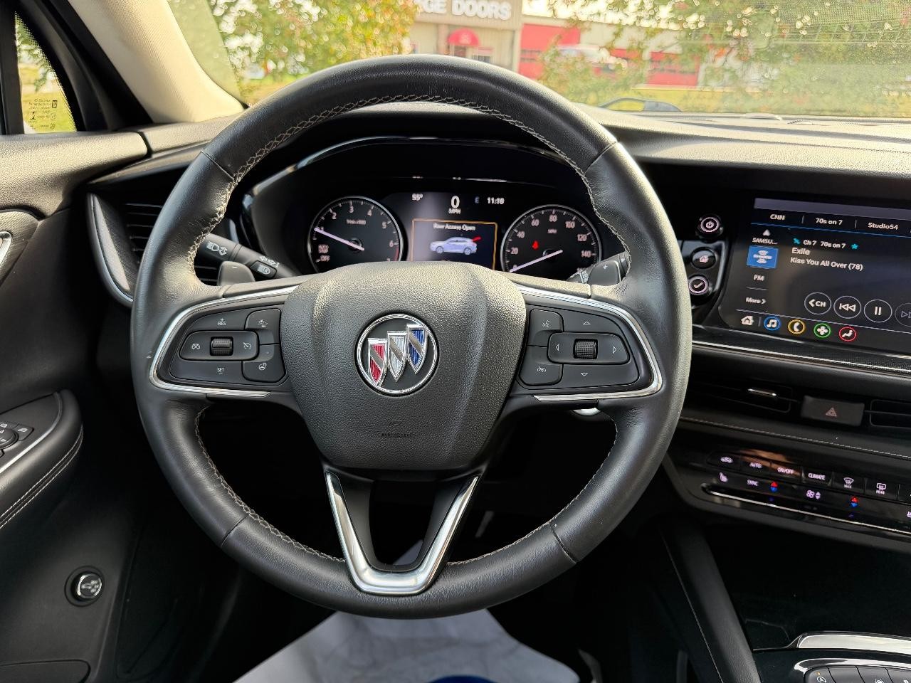Buick Envision Vehicle Full-screen Gallery Image 12