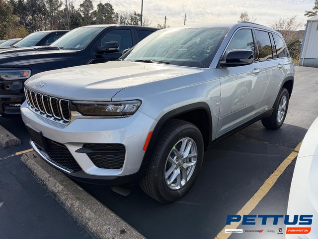 2025 Jeep Grand Cherokee Laredo X at Pettus CDJR Farmington in Farmington MO