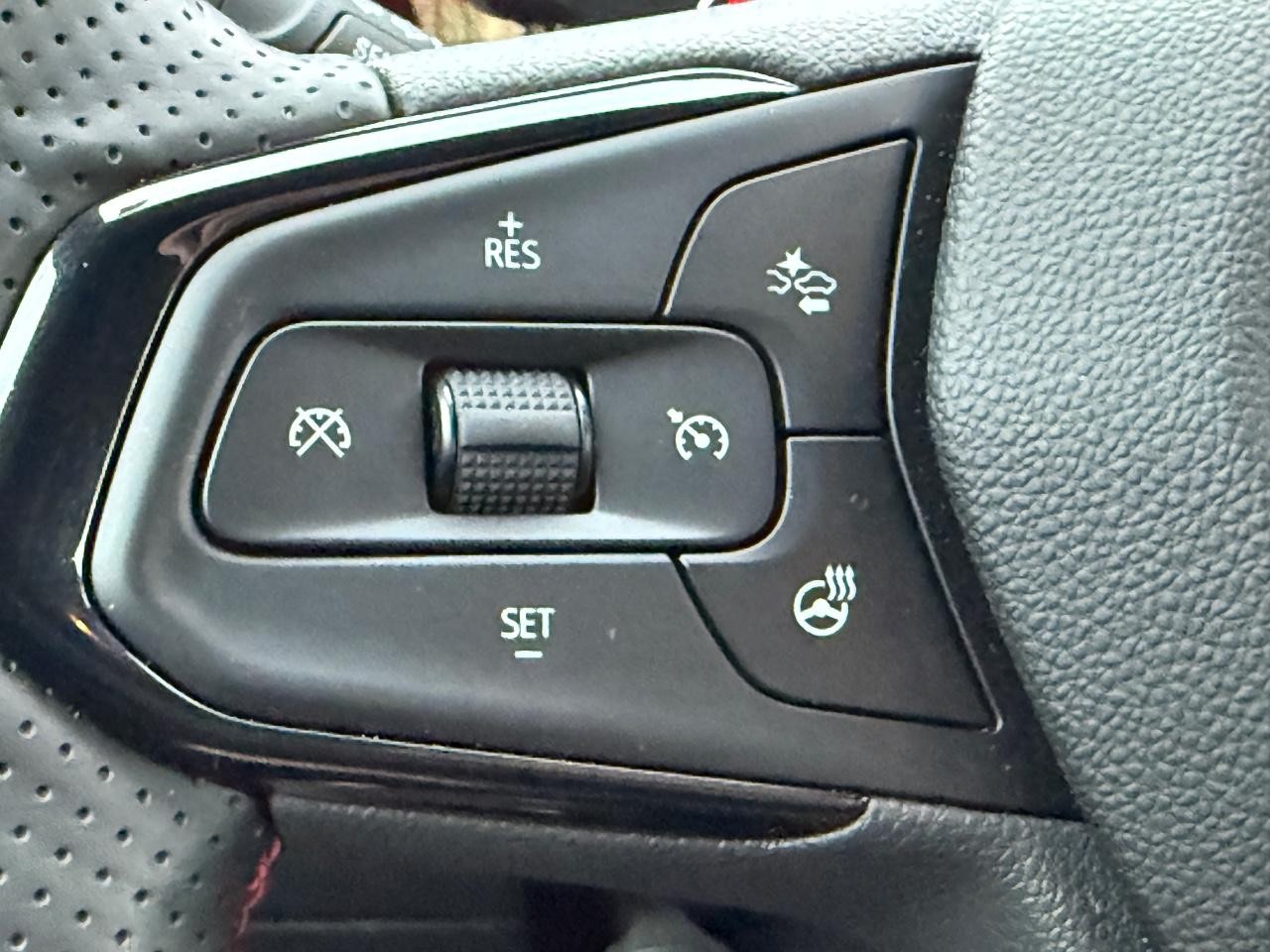 Chevrolet Trax Vehicle Full-screen Gallery Image 13