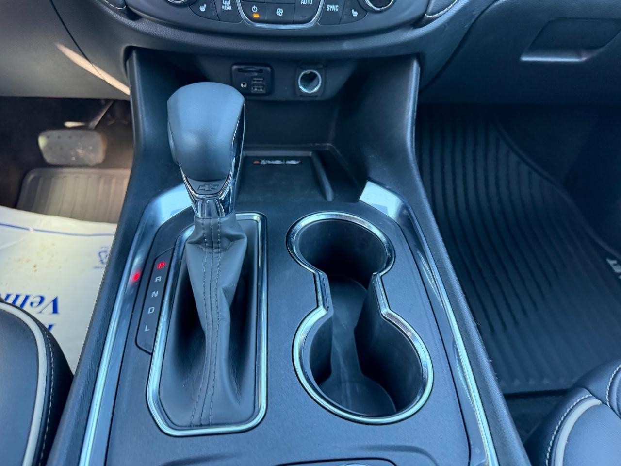 Chevrolet Traverse Vehicle Full-screen Gallery Image 19