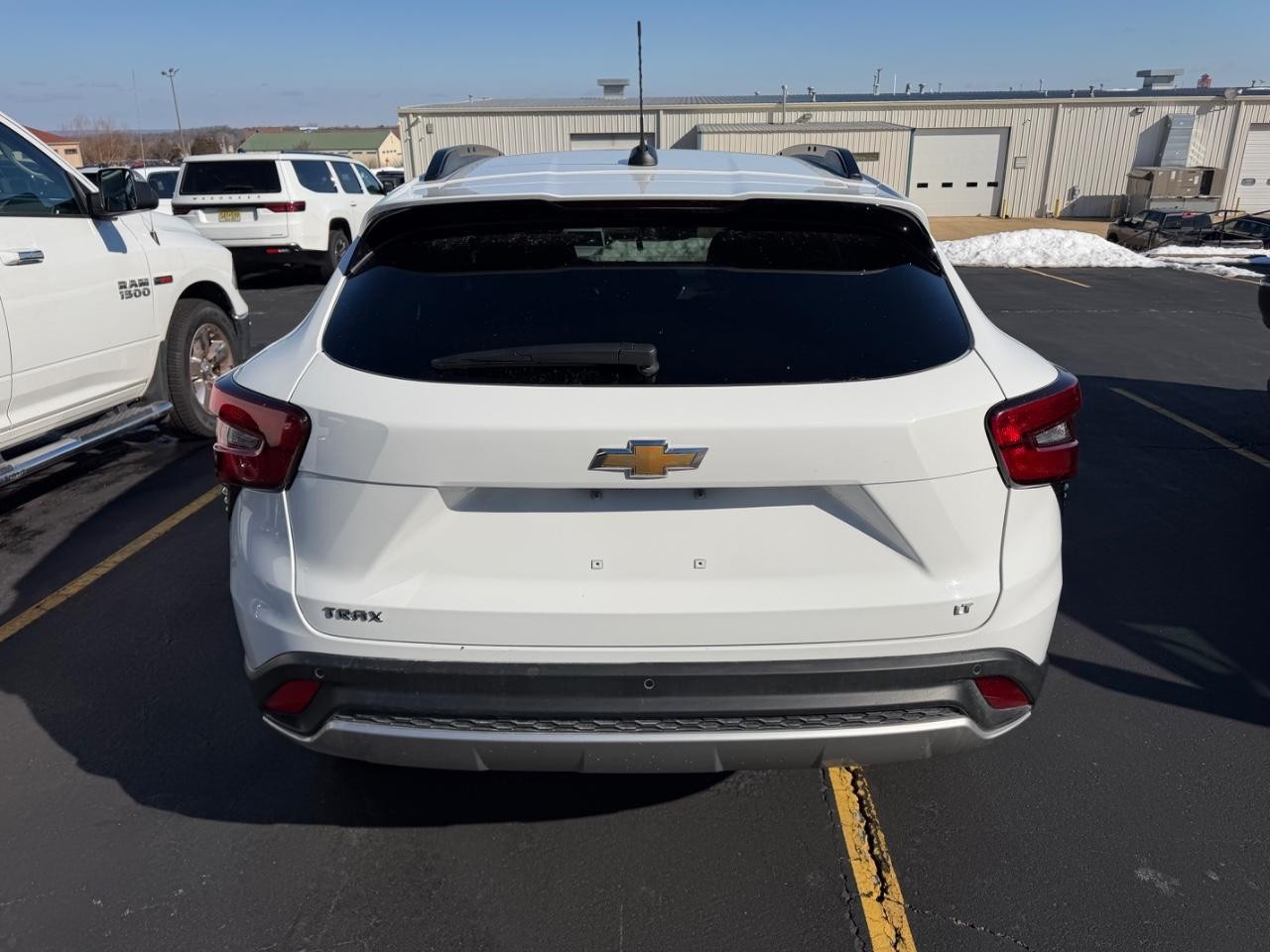 Chevrolet Trax Vehicle Full-screen Gallery Image 03