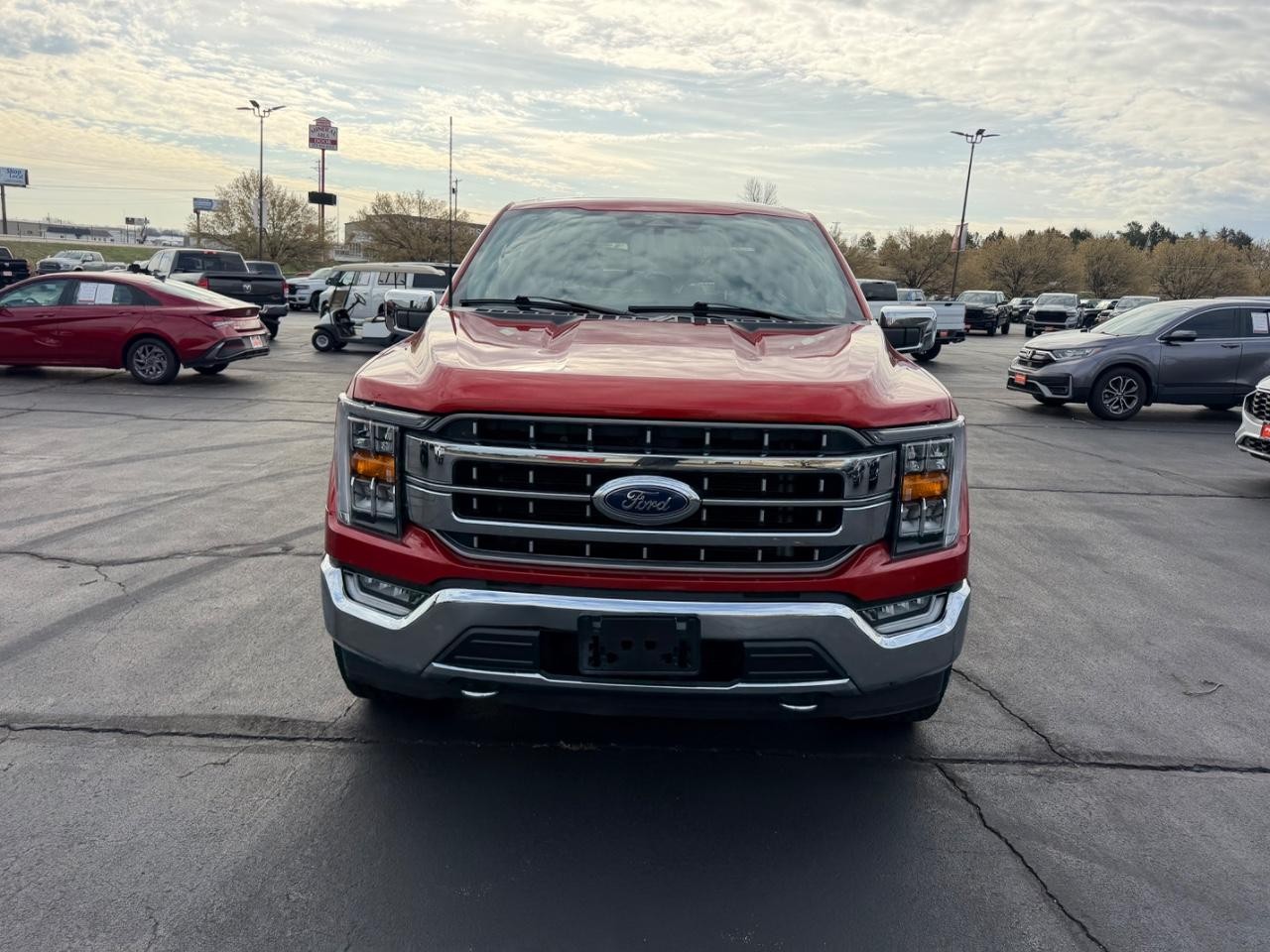 Ford F-150 Vehicle Full-screen Gallery Image 08